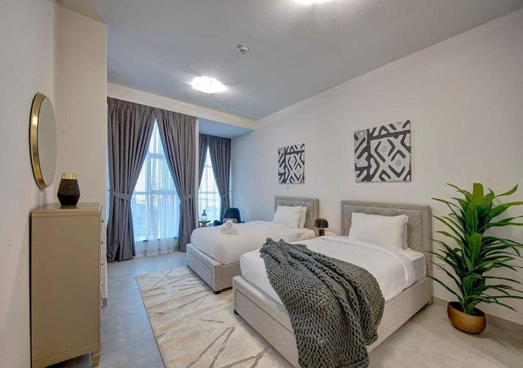 Marina Arcade Tower image 12