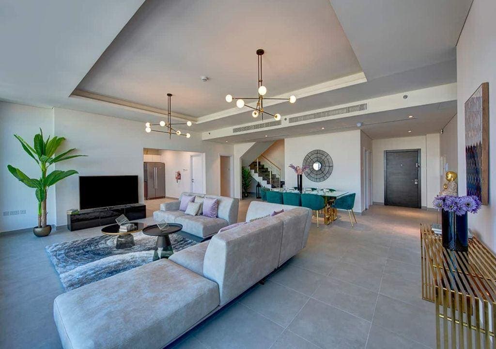 Marina Arcade Tower image 9