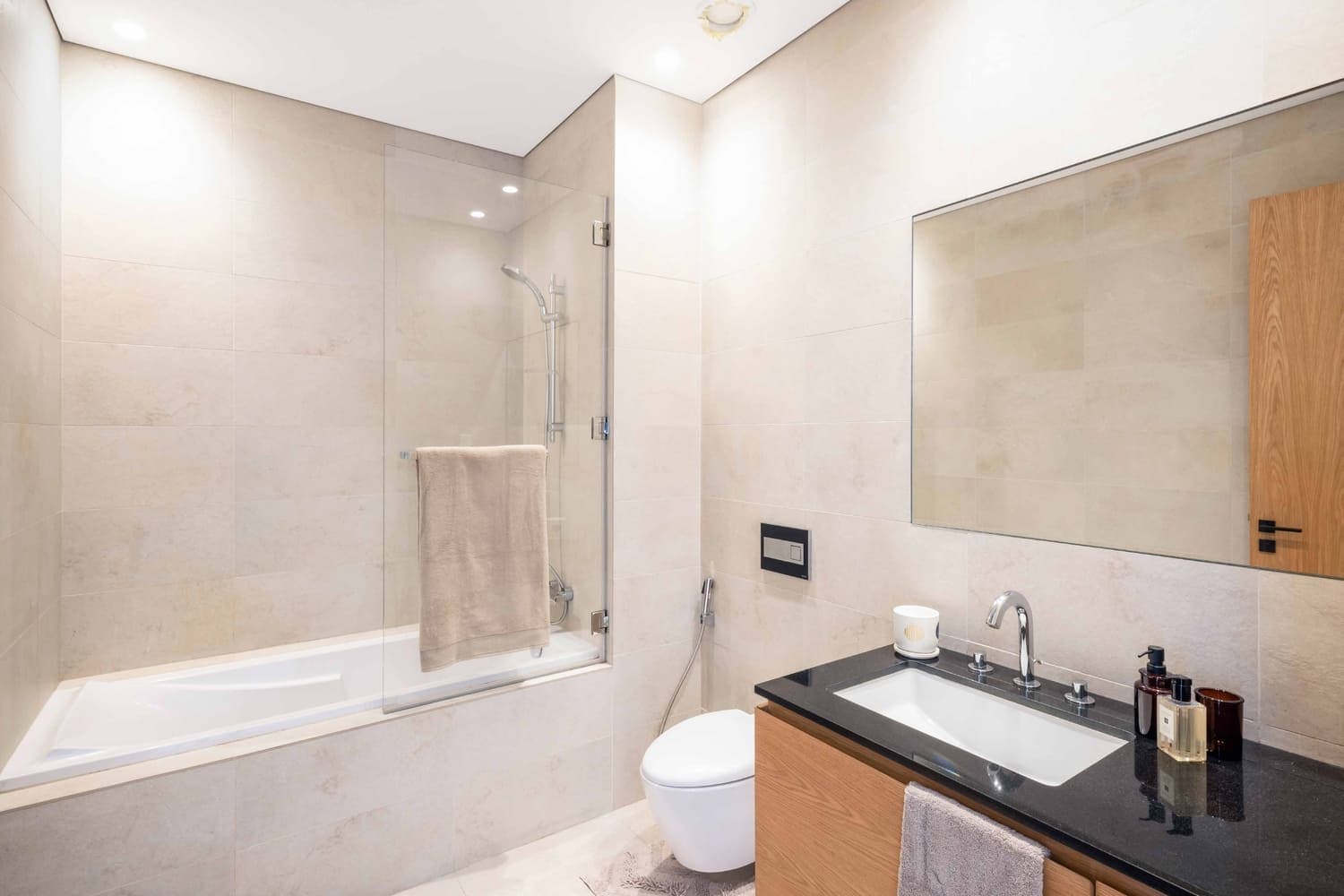 Residence 110 image 11