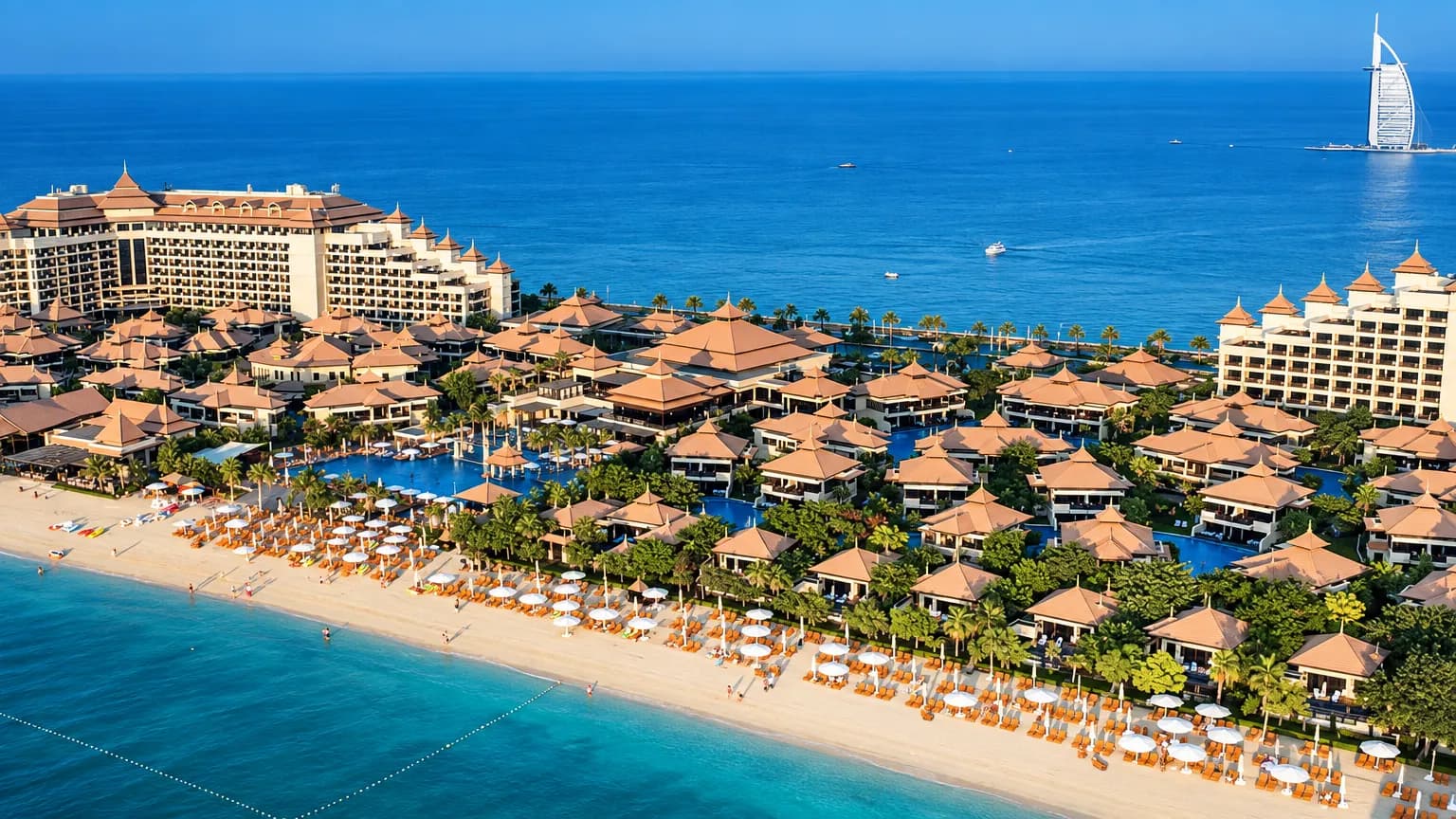 Anantara Residences exterior view in Palm Jumeirah, Dubai, by Seven Tides