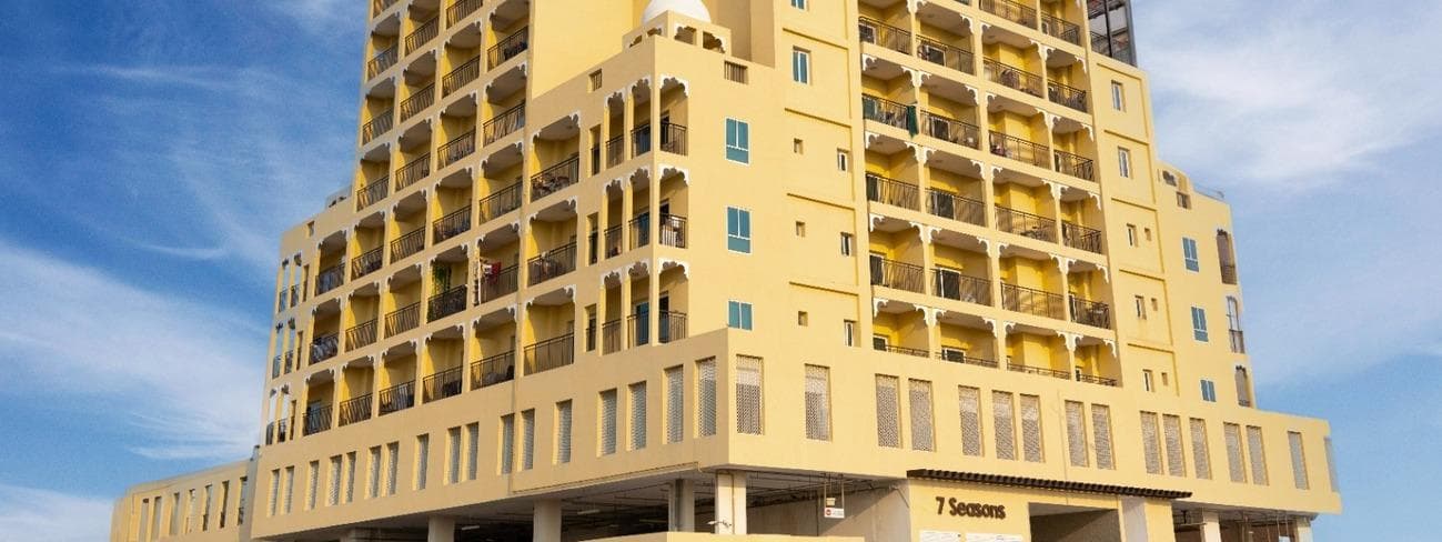 7 Seasons exterior view - Dubai International City, Dubai - by Dugasta