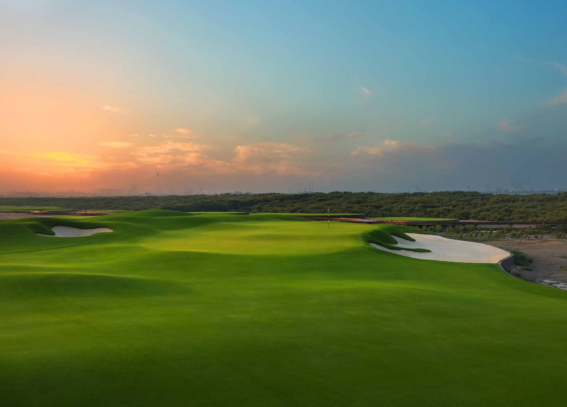 Al Zorah Beach Hills Villa's amenity 18 Hole Nicklaus Championship Golf Course in Al Zorah City, Ajman, by The Solidere International