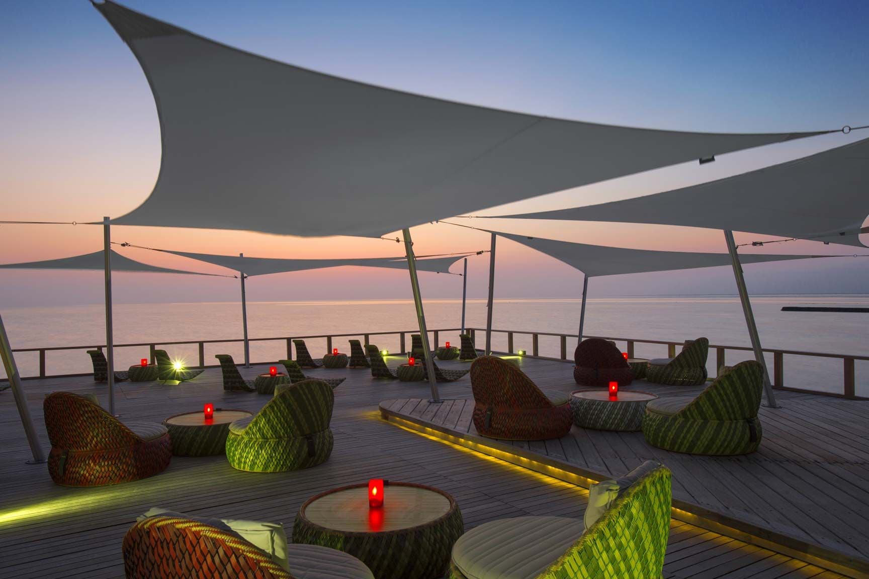 Alba Tower amenity Shaded Seating Areas - Al Satwa, Dubai - by Reportage Properties