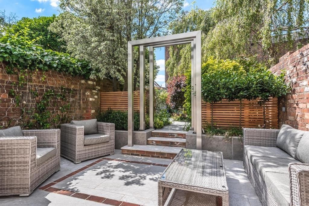 Binghatti Amberhall amenity Outdoor Seating Areas in JVC (Jumeirah Village Circle), Dubai