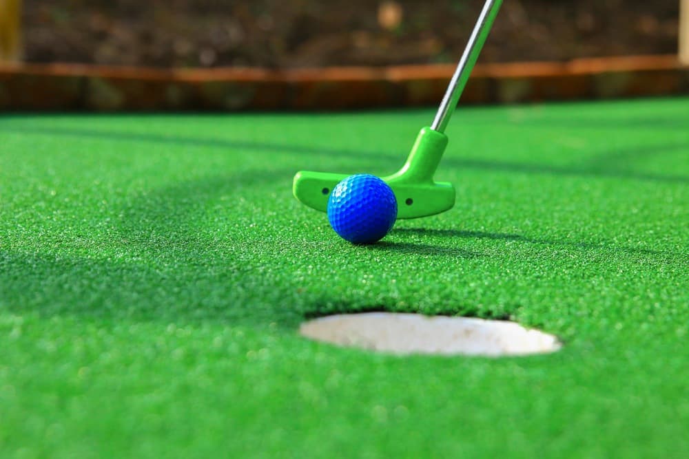 Binghatti Ivory amenity Mini Golf - Al Jaddaf, Dubai - by Binghatti