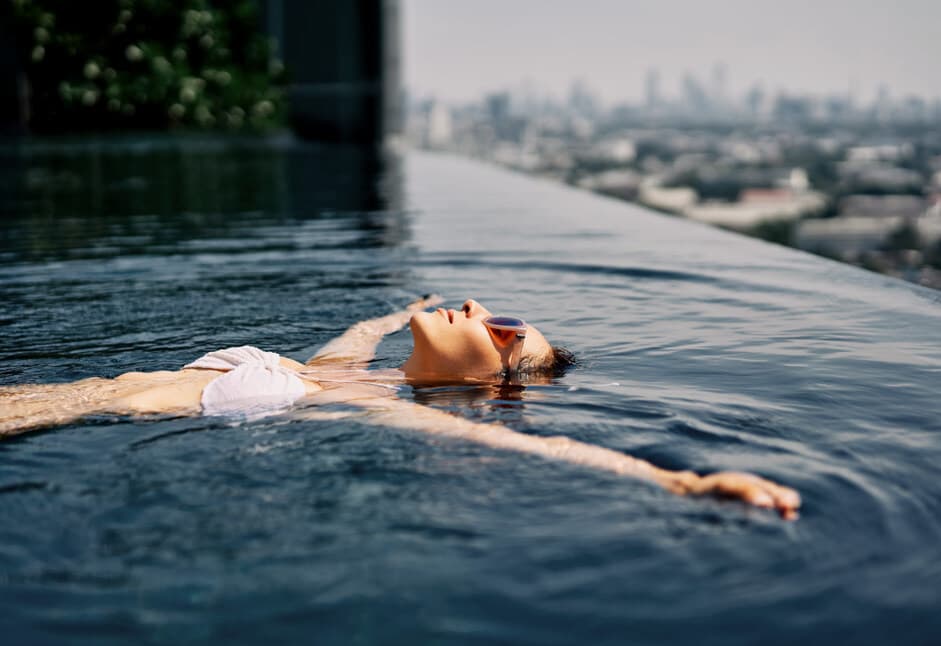 Chelsea Gardens amenity Infinity Pool - Al Satwa, Dubai - by Alaia Developments