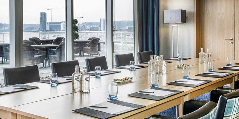 Como Residences amenity Business Center With Meeting Rooms - Palm Jumeirah, Dubai - by Nakheel