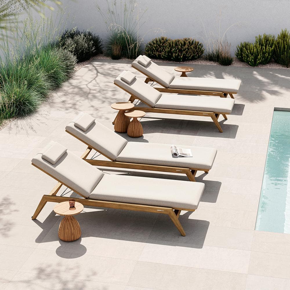 Condor Golf Links 18 amenity Loungers - Dubai Sports City, Dubai - by Condor Group