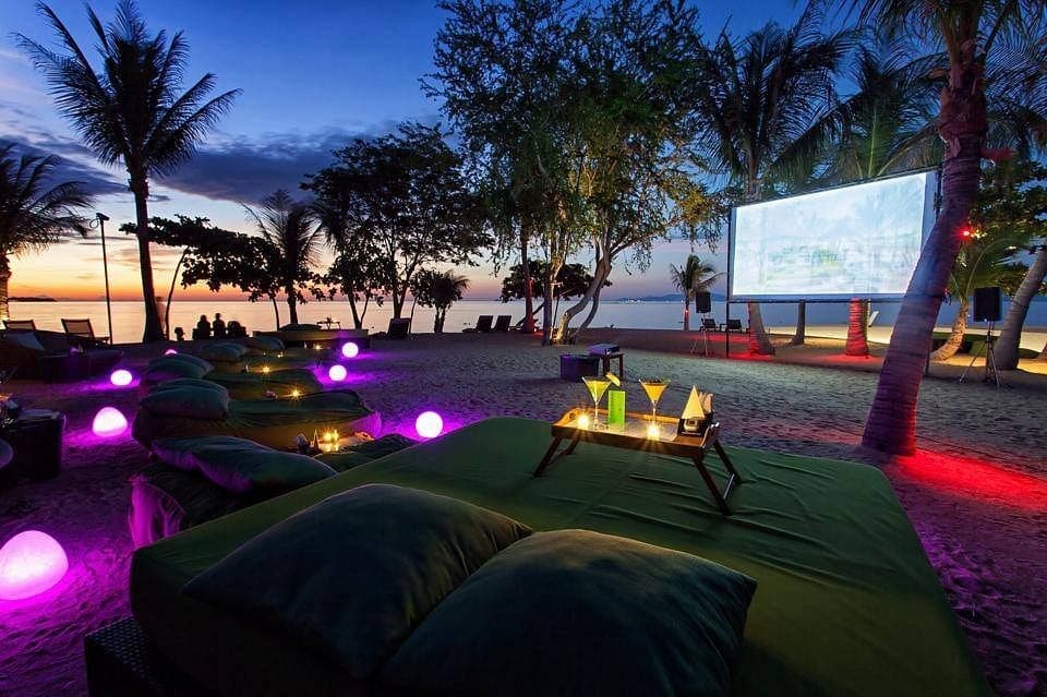 Coral Reef amenity Beach Cinema - Maritime City, Dubai - by DAMAC