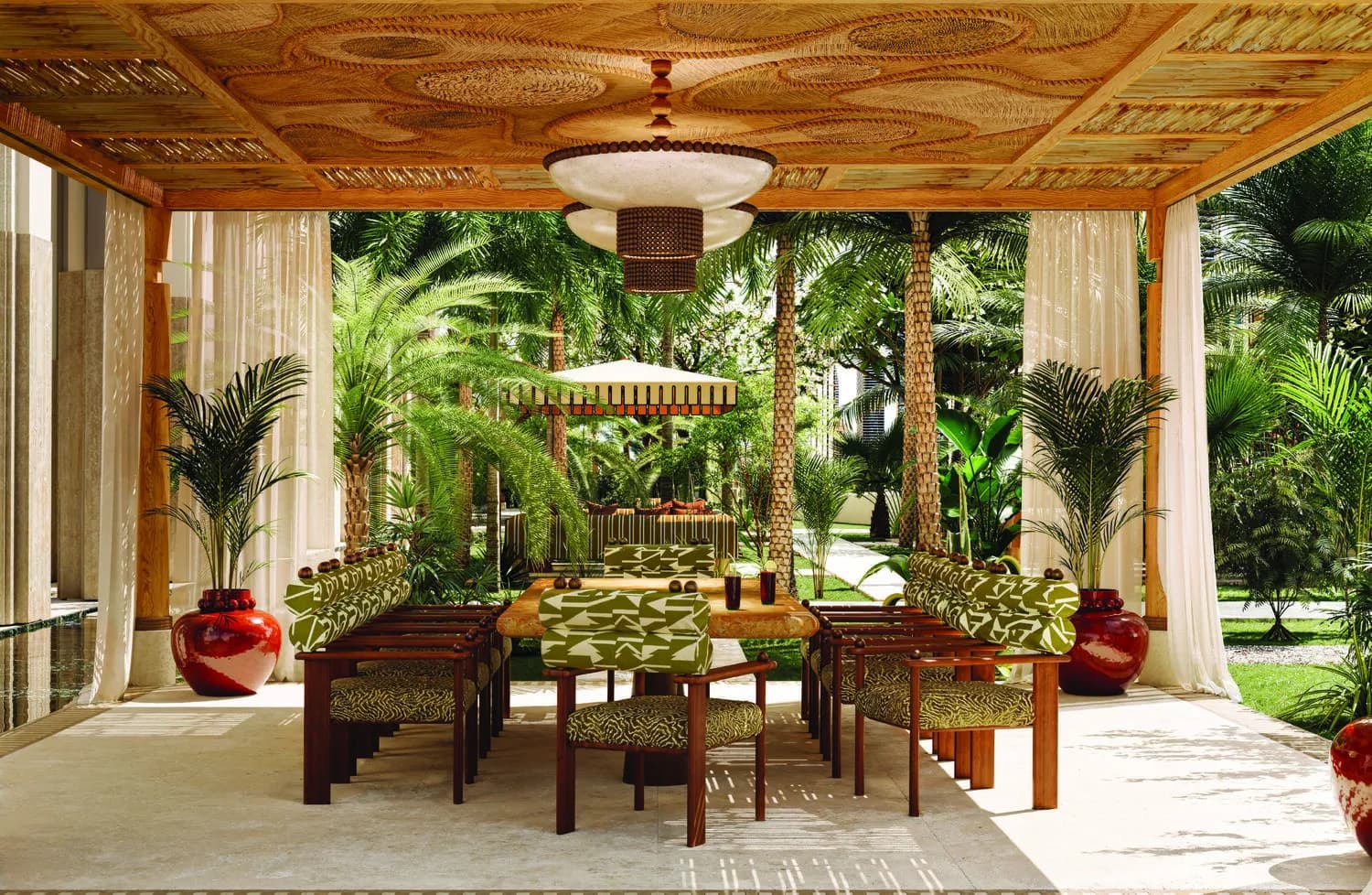 Elire Managed by LUX amenity Indoor & Outdoor Dining Areas - Business Bay, Dubai - by Qube Development