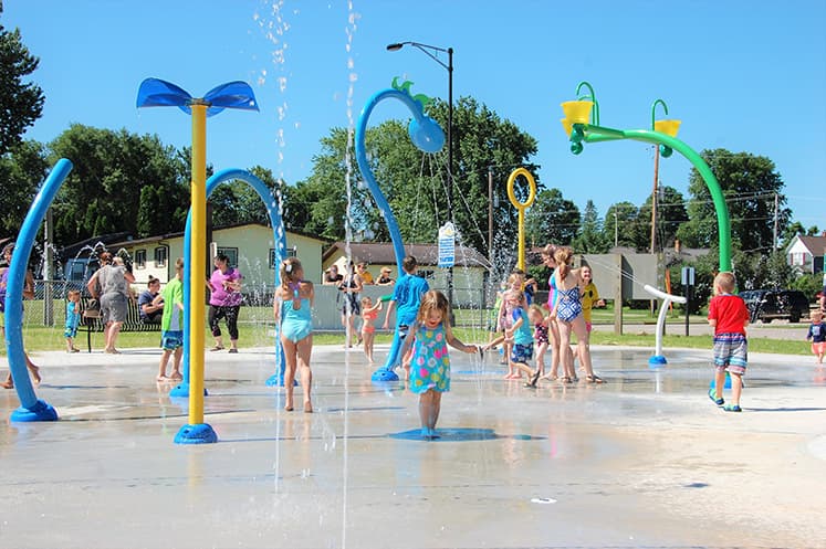HillCrest amenity Splash Pad - Town Square, Dubai - by Nshama Group