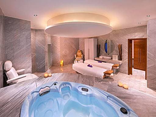 J One Tower A amenity Jacuzzi in Business Bay, Dubai, by Durar Group