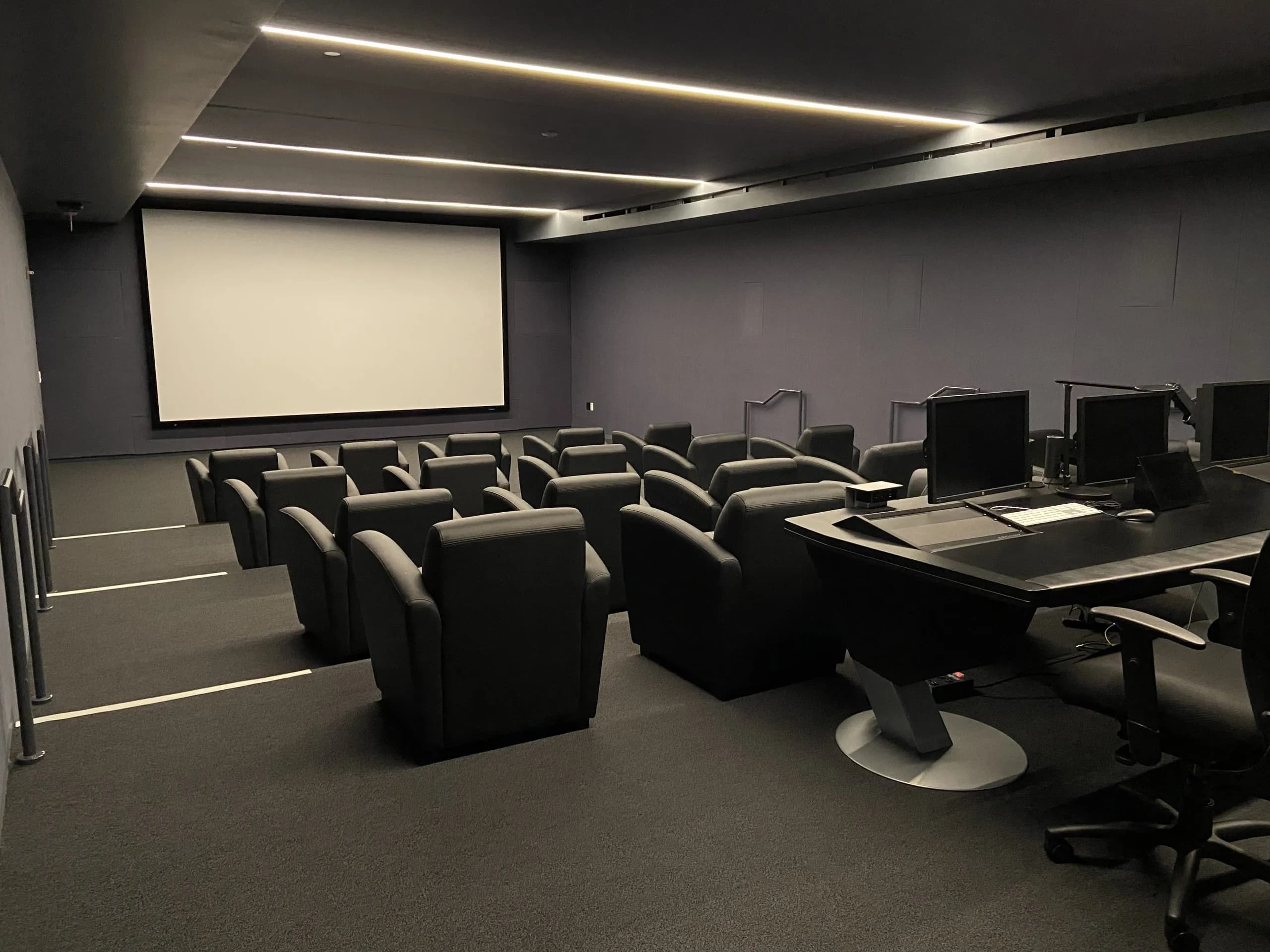 Jaddaf Beach Oasis amenity Cinema Hall - Al Jaddaf, Dubai - by Azizi