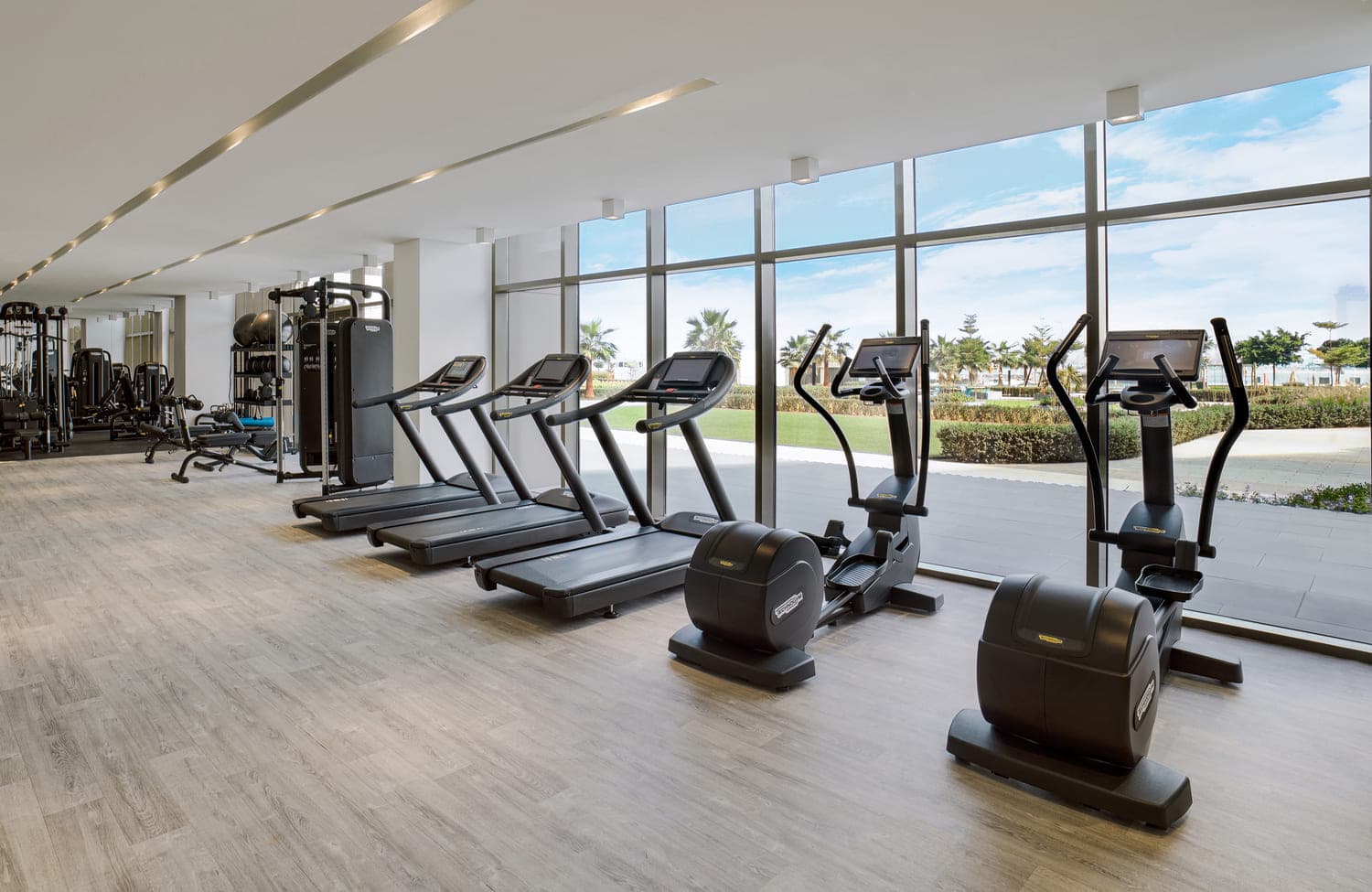 Mansio The8 amenity Gym & Tennis Court in Palm Jumeirah, Dubai, by IFA Hotels and Resorts