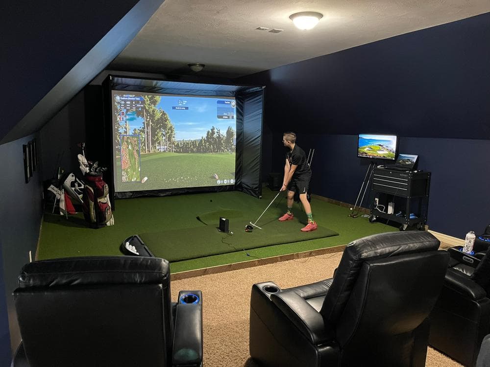 Oystra amenity Golf Simulator - Al Marjan Island, Dubai - by Richmind