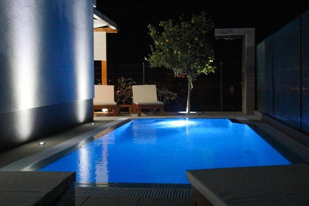 Trillionaire Residences amenity Private Pools - Business Bay, Dubai - by Binghatti