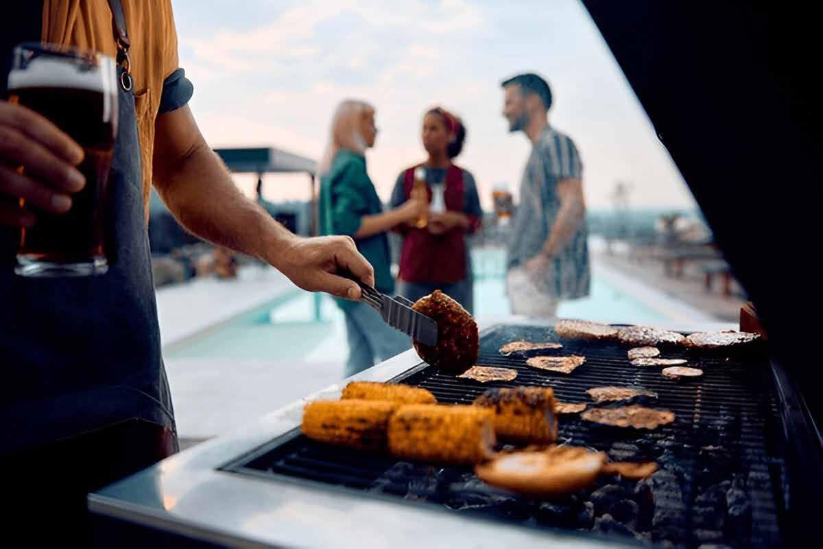 Vedaire Residences amenity Bbq Area - Meydan (Nad Al Sheba 1), Dubai - by Elton Real Estate Development